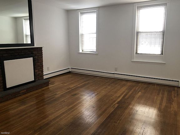 49 Gloucester St. #2 Boston - Back Bay Unit Photo 2