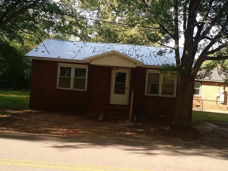 700 W D Ave — Photo 1