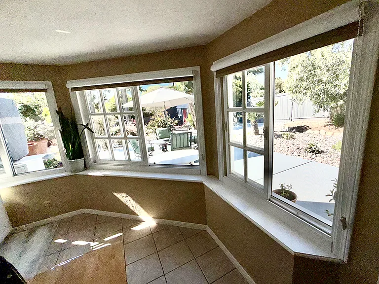 1017 1/2 Valley Crest Dr — Photo 14