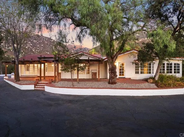 748 Old Oak Rdg, San Marcos, CA 92069