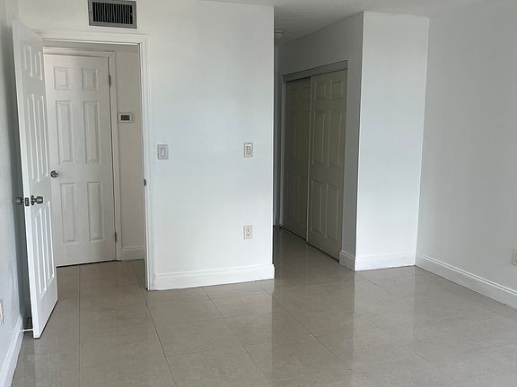 4th image of 600 NE 25th St #5