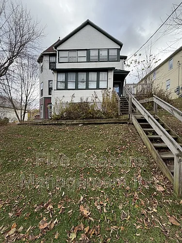 465-467 Colchester Ave #2 Photo 1