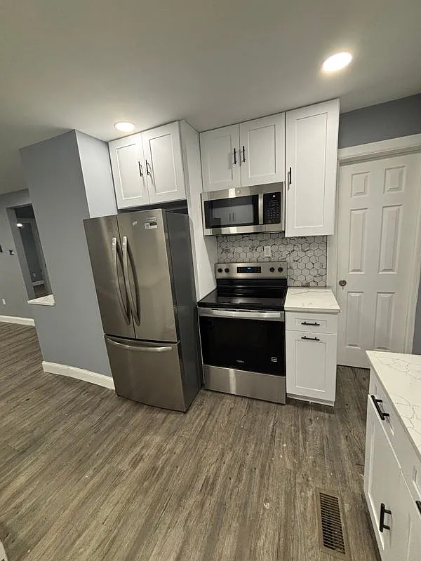2 bed, 1.0 bath, 550 sqft, $1,600 — Photo 4