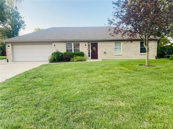 3384 North Dr, Dayton, OH 45432