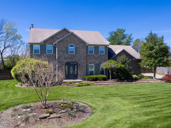 1039 Cobblestone Cir, Shepherdsville, KY 40165