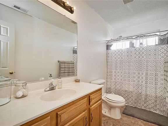 5th image of 1220 Woods Edge Cir