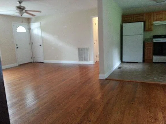 1603 Hope Way — Photo 4