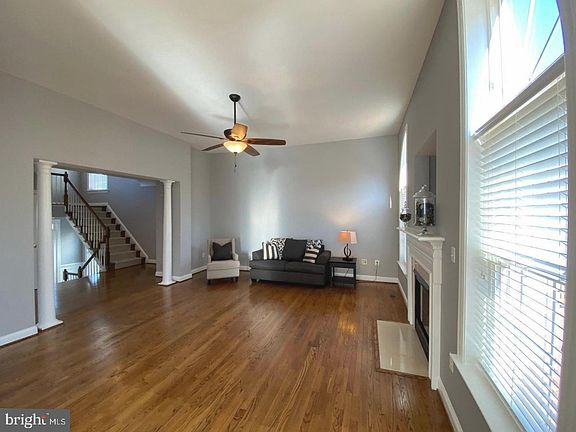 4th image of 7610 Brittany Parc Ct