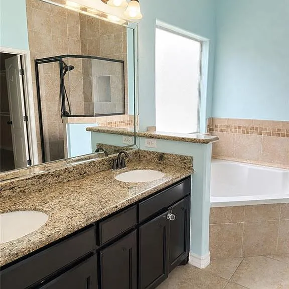 1805 Queens Ave — Photo 13