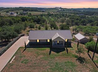 1656 Sawtooth Mountain Rd, Graford, TX 76449