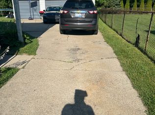 21521 Behrendt Ave #2, Warren, MI 48091