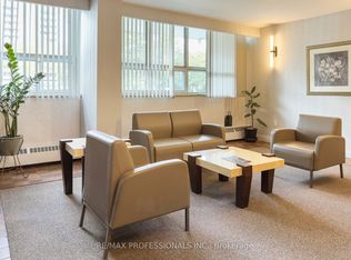 151 La Rose Ave #907, Toronto, ON M9P1B3