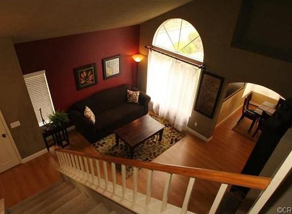 4th image of 3221 Oakleaf Ct