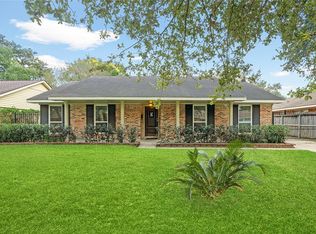 8419 Sharpview Dr, Houston, TX 77036