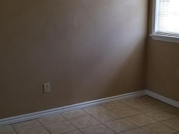 3rd image of 2350 NW Bell Ave