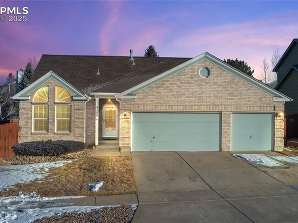 2750 Helmsdale Dr, Colorado Springs, CO 80920
