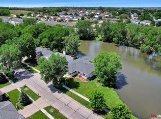 1560 Hartland Rd, Lincoln, NE 68521