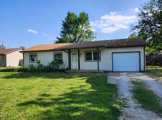 208 N Marlen Ct, Haysville, KS 67060