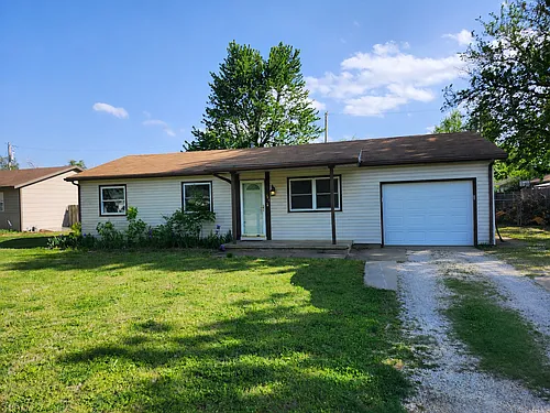 208 N Marlen Ct Photo 1