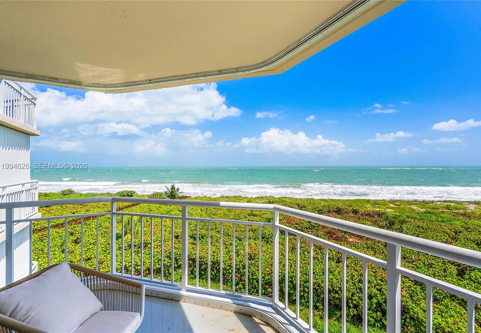 Hibiscus By The Sea Condo — Photo 1