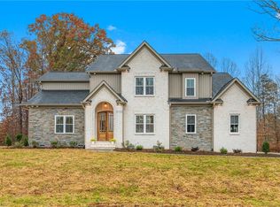 7112 Woodfield Heights Dr, Stokesdale, NC 27357