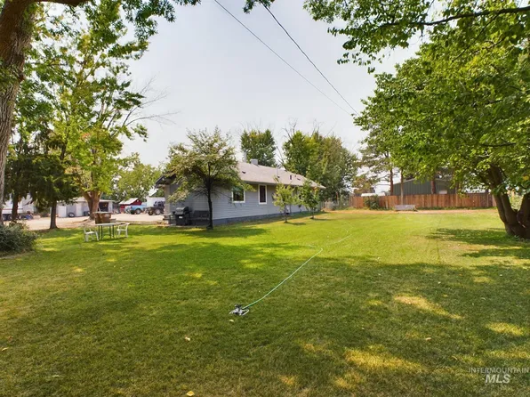 856 Longview Dr, Emmett, ID 83617