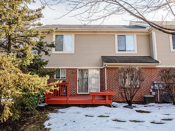 2nd image of 621 Macwilliams Ln