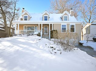 288 Spring Ave, Glen Ellyn, IL 60137