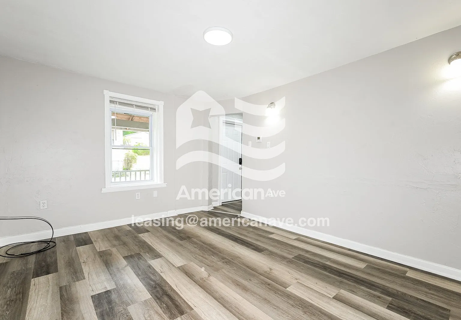 2 bed, 1.0 bath, 1036 sqft, $1,257 — Photo 2