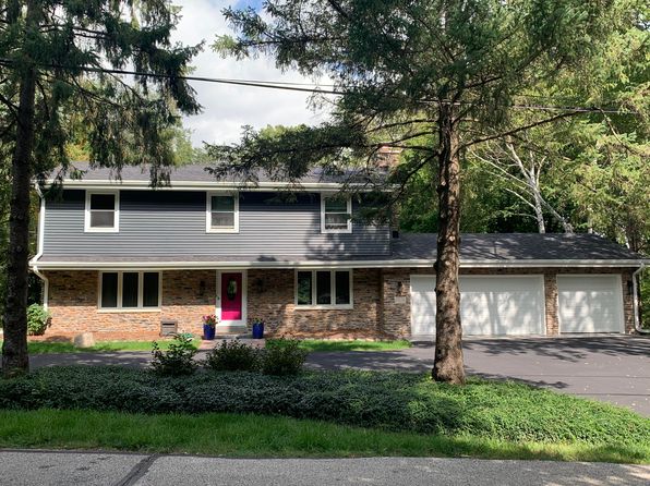 17550 Bolter Ln Brookfield Wi 53045 Zillow