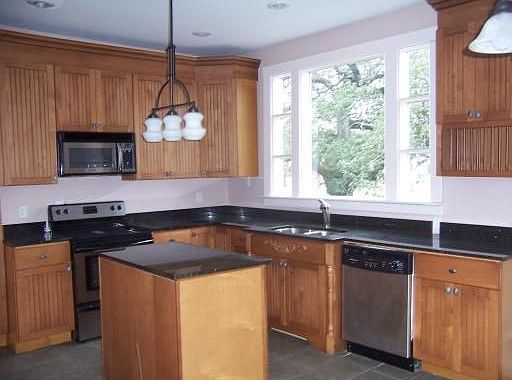3rd image of 5019 S Claiborne Ave
