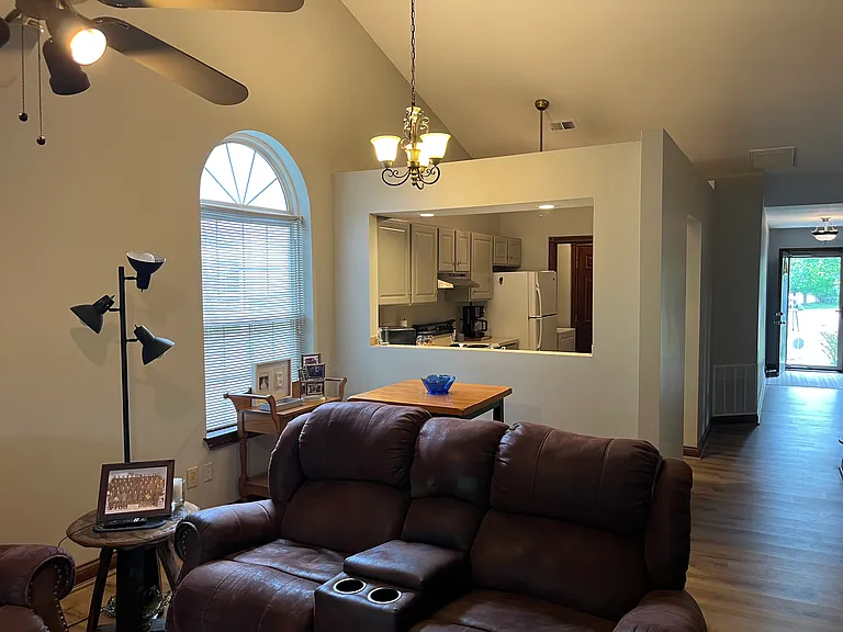1109 Morning Side Dr — Photo 8