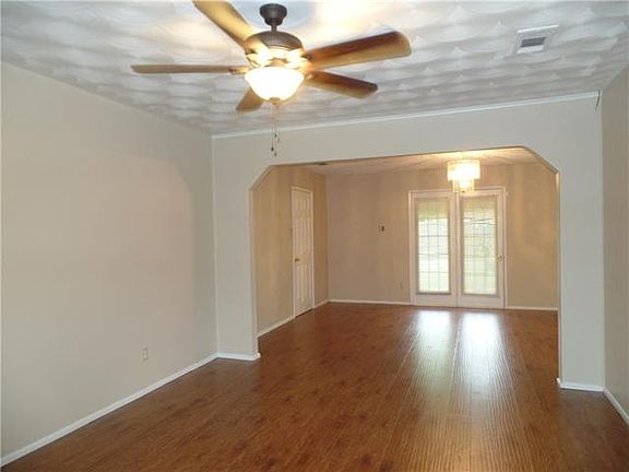 5th image of 214 Island Dr