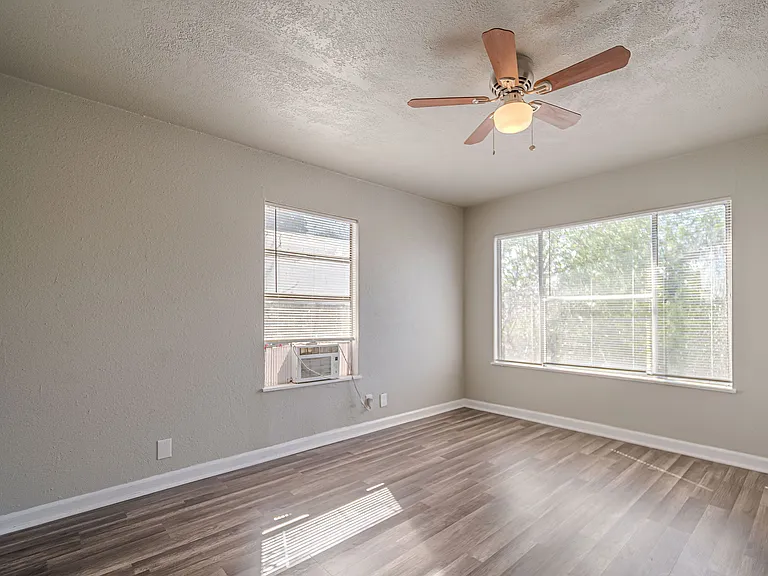 2323 Arbor Pl #2 — Photo 12