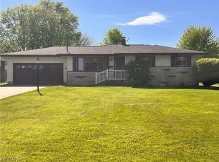 3888 Artmar Dr, Youngstown, OH