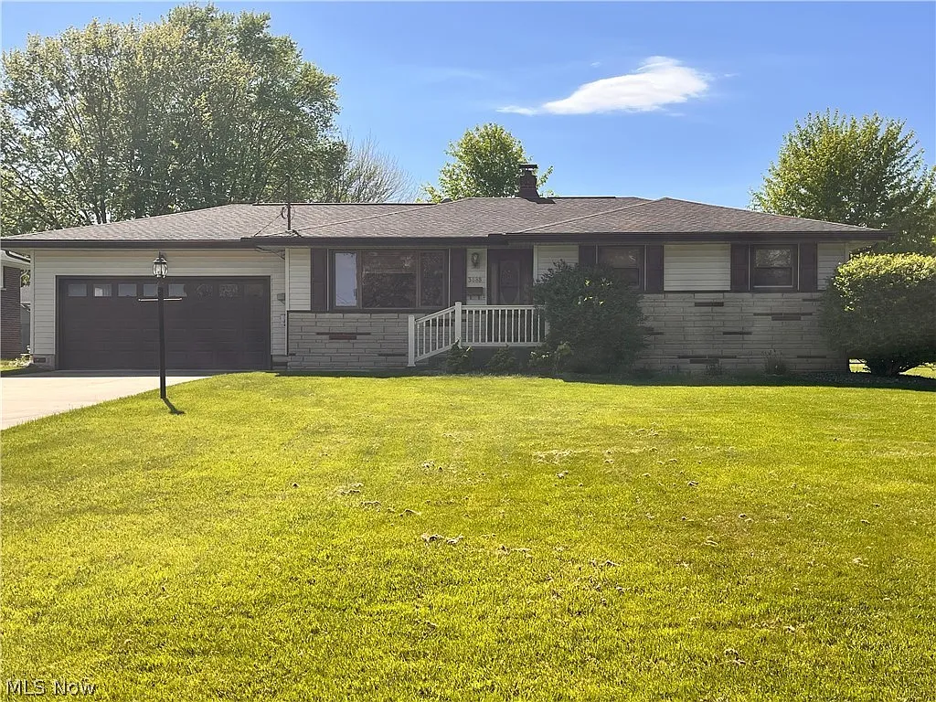 3888 Artmar Dr photo 1