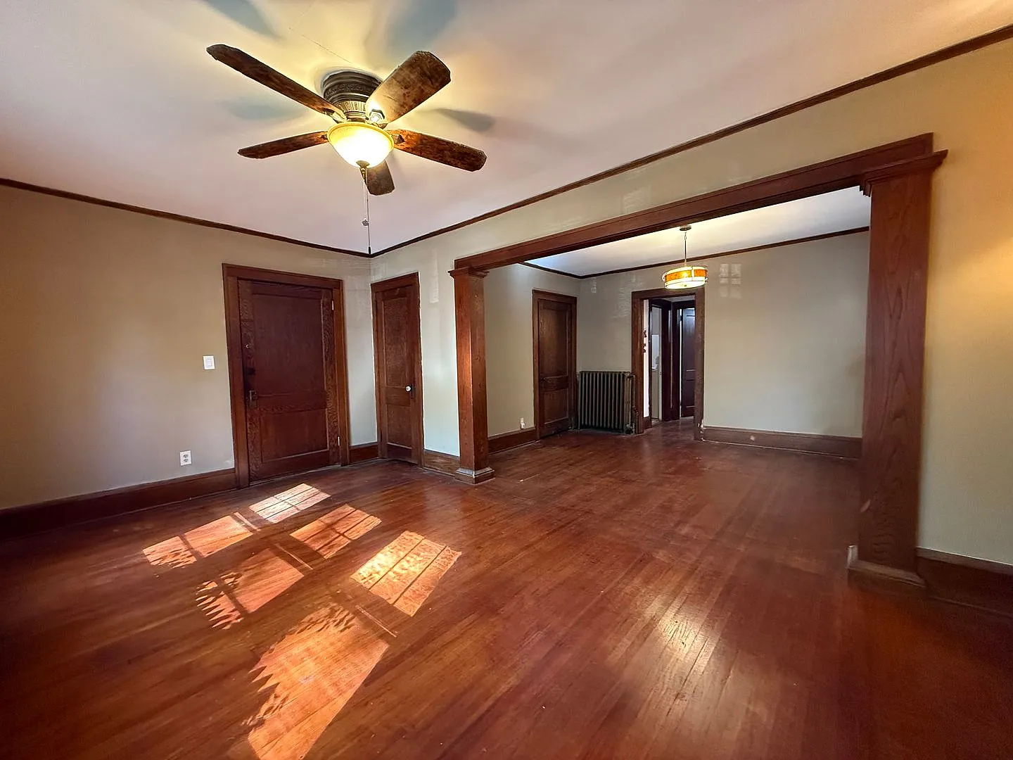 2033 Grand Ave — Photo 1