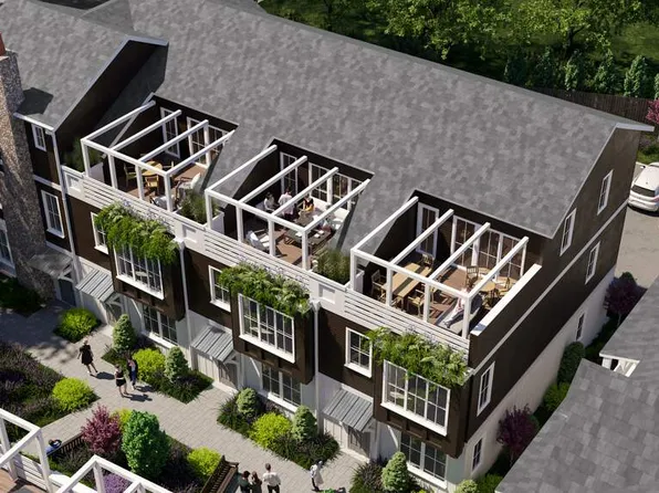 16005 Goodwin Ave #4, Union Pier, MI 49129