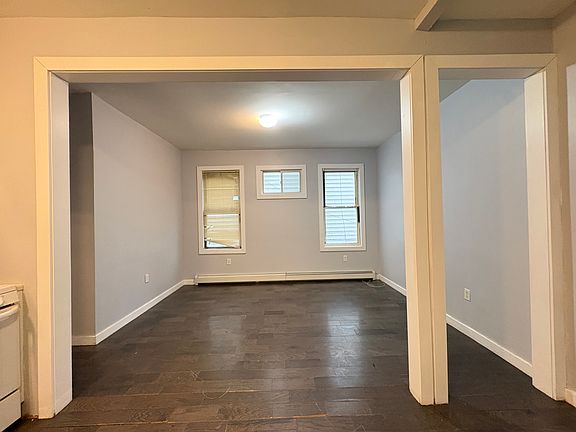 5th image of 29 Bartholdi Ave #1