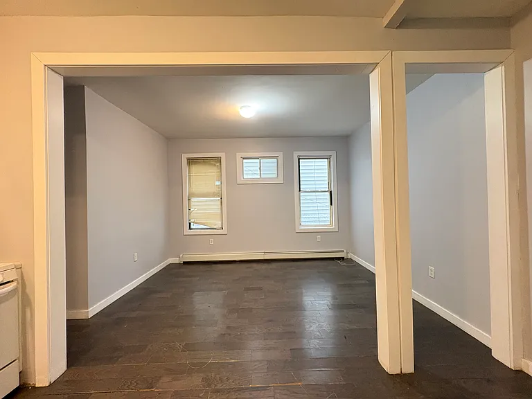 31 Bartholdi Ave #1 — Photo 5