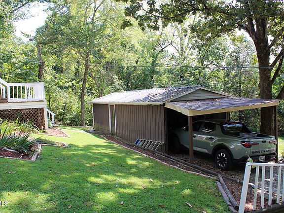 5th image of 230 Presley Ln