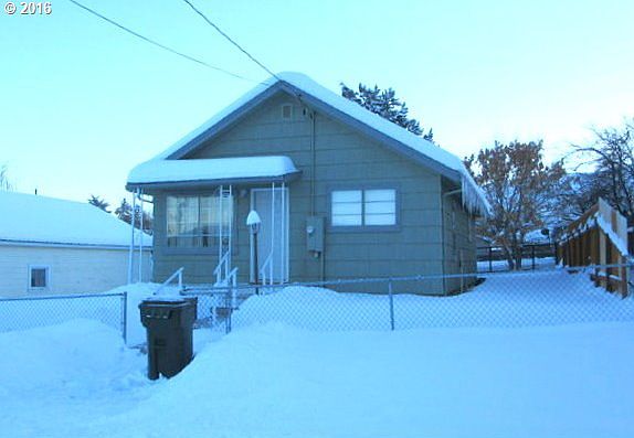 2nd image of 3535 Place St