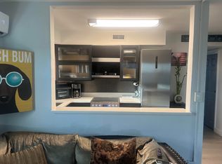 11430 3rd St E APT 3, Treasure Island, FL 33706