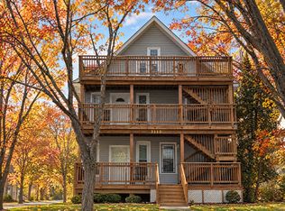 1113 Edgerton St, Saint Paul, MN 55130