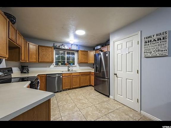 5th image of 292 W Dawson Dr