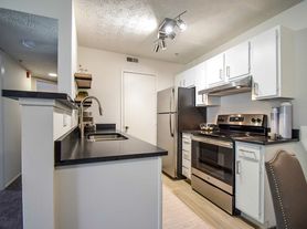 Enclave at Albany Park