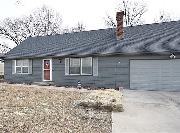 3rd image of 1205 Liberty Dr