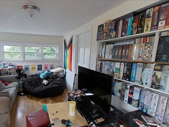 5th image of 42 Marcella St #2