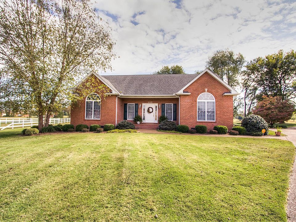 1st image of 102 Estell Cir