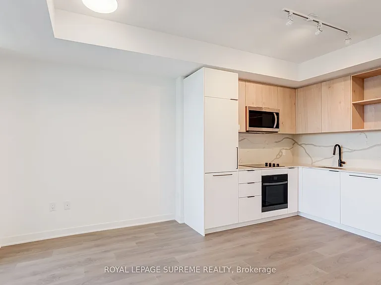 1185 Dupont St SE #505 — Photo 5